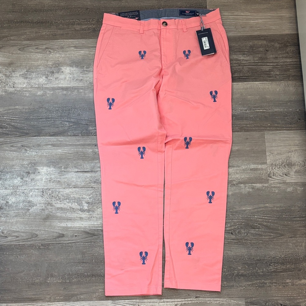 BNWT Vineyard Vines Coral Lobster Embroidered Chinos